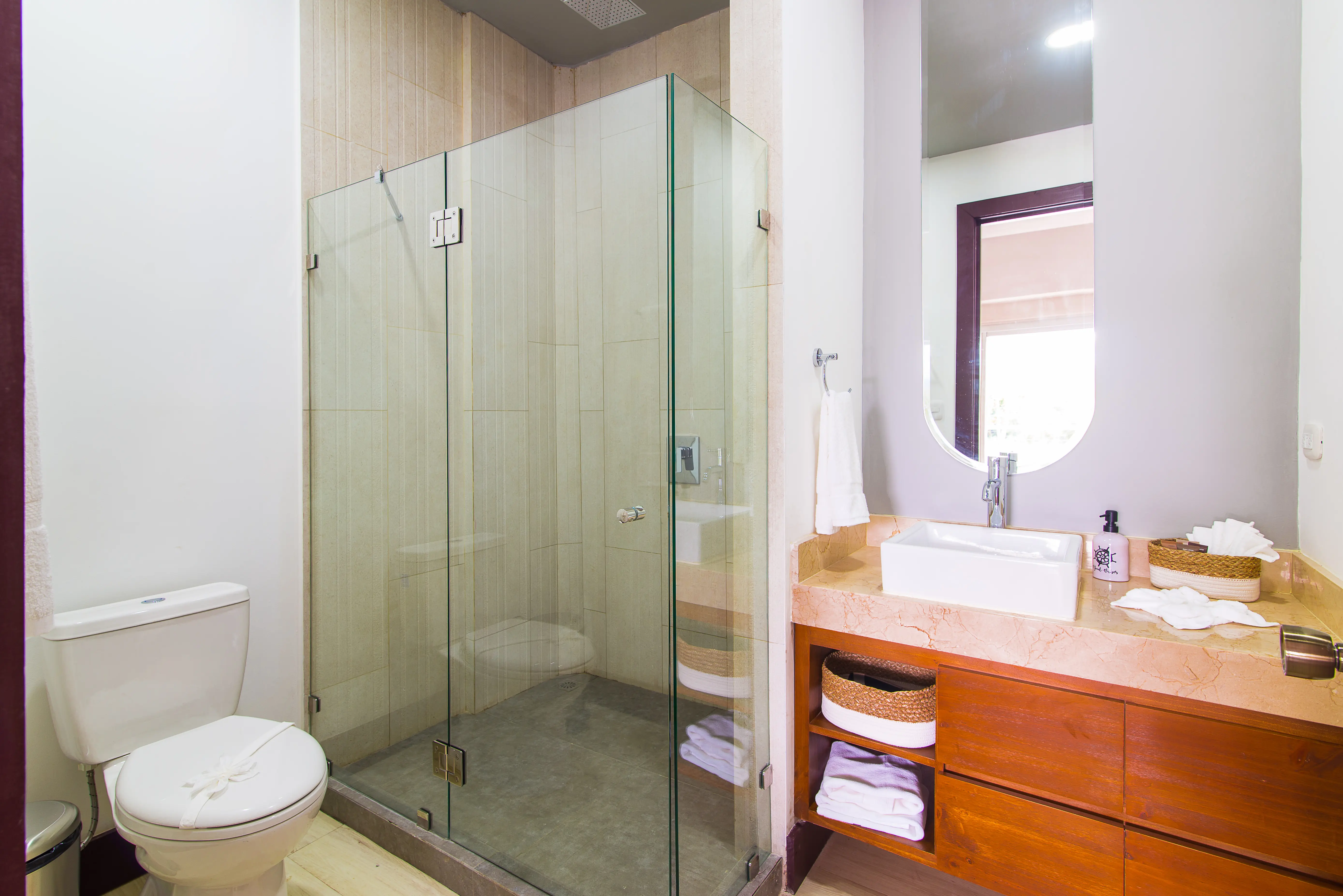 King Studio baño